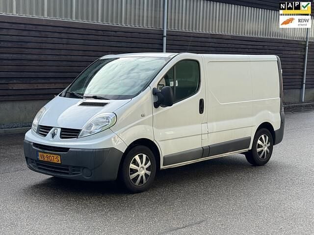 Wit Occasion 2013 Renault Trafic MPV | € 4.950 (Eerlijke prijs) - Afbeelding 1/4