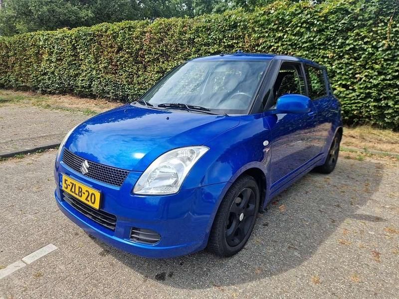 Blauw Gebruikt 2006 Suzuki Swift GLS Hatchback | € 2.000 (Goede deal) - Afbeelding 1/4