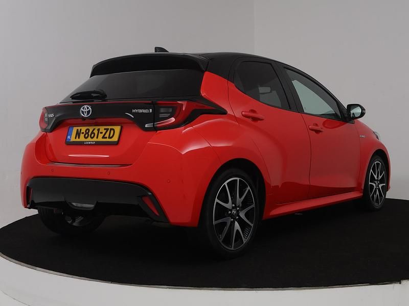 Occasion Toyota Yaris Hybrid Edition 2022 Rood Hatchback