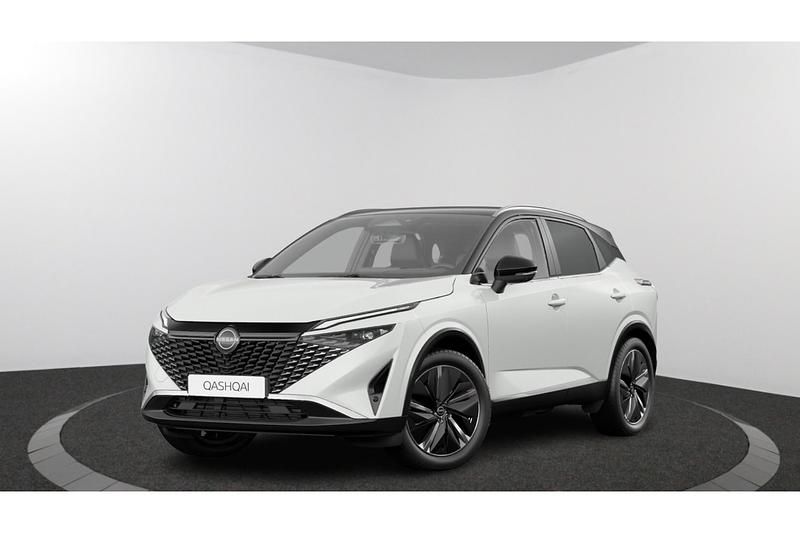 Two tone pearl white / dak carbon black (wit metallic) Nieuw 2024 Nissan Qashqai Tekna+ SUV | € 49.090 - Afbeelding 1/2