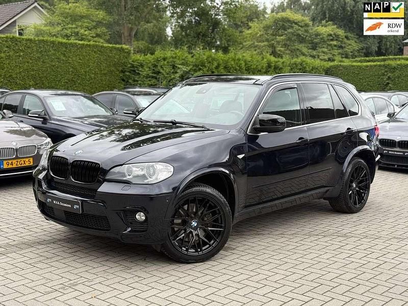 Zwart Gebruikt 2011 BMW X5 Executive SUV | € 19.950 (Iets duurder) - Afbeelding 1/4