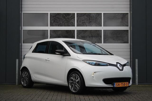 Wit Gebruikt 2015 Renault Zoe Life Hatchback | € 6.999 (Eerlijke prijs) - Afbeelding 1/4