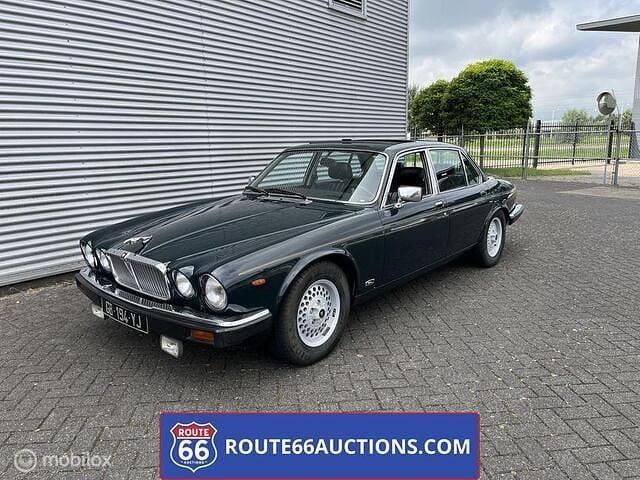 Groen Gebruikt 1991 Jaguar XJ12 Sedan | € 9.000 - Afbeelding 1/4