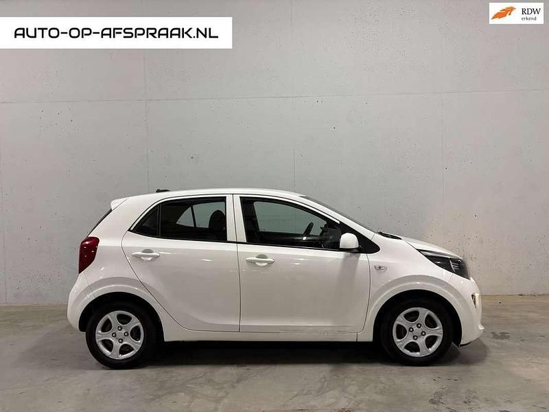 Wit Occasion 2022 Kia Picanto Hatchback | € 10.495 (Super prijs) - Afbeelding 1/4