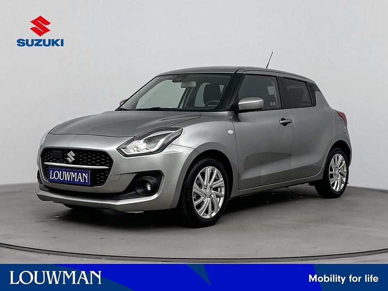 Zilver metallic Gebruikt 2023 Suzuki Swift Hatchback | € 21.200 (Eerlijke prijs) - Afbeelding 1/4