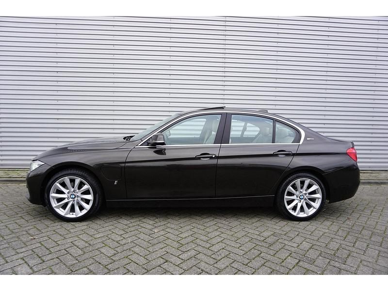 Occasion BMW 330 Executive 184 PK (135 kW) 2016 Bruin Sedan