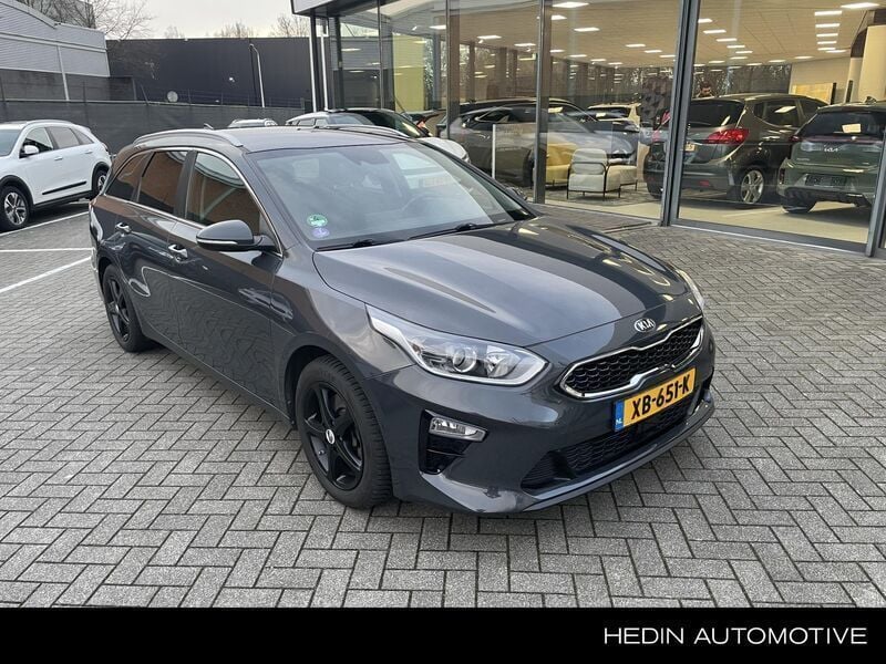 Grijs, metallic lak Gebruikt 2018 Kia Ceed Sportswagon Stationwagen | € 14.900 (Eerlijke prijs) - Afbeelding 1/4