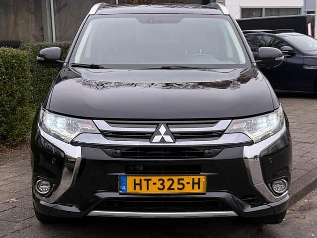 Occasion Mitsubishi Outlander Instyle 121 PK (88 kW) 2015 Zwart SUV