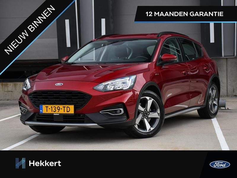 Rood Gebruikt 2020 Ford Focus Business Edition Hatchback | € 19.995 (Goede deal) - Afbeelding 1/4