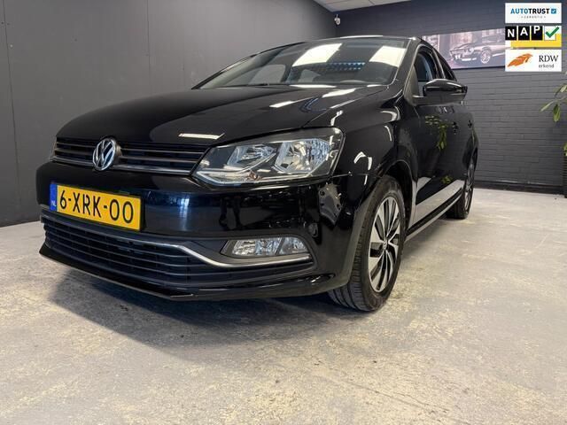 Zwart Gebruikt 2014 VW Polo Hatchback | € 6.999 (Goede deal) - Afbeelding 1/4