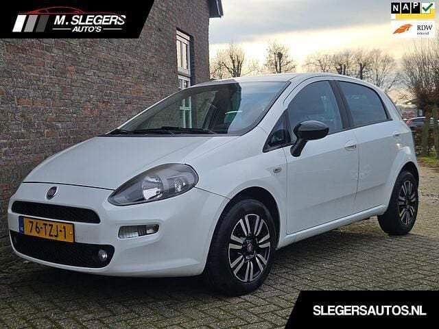 Wit Occasion 2012 Fiat Punto Evo Pop Hatchback | € 3.299 (Eerlijke prijs) - Afbeelding 1/4