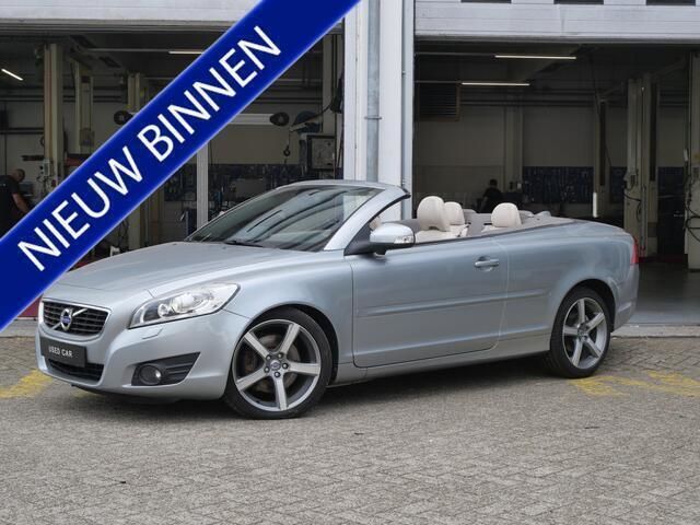 Grijs, metallic lak Gebruikt 2010 Volvo C70 Cabriolet | € 15.940 (Duur) - Afbeelding 1/4