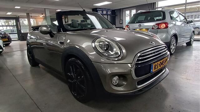 Occasion Mini Cooper Cabriolet Business 136 PK (100 kW) 2017 Grijs Cabriolet