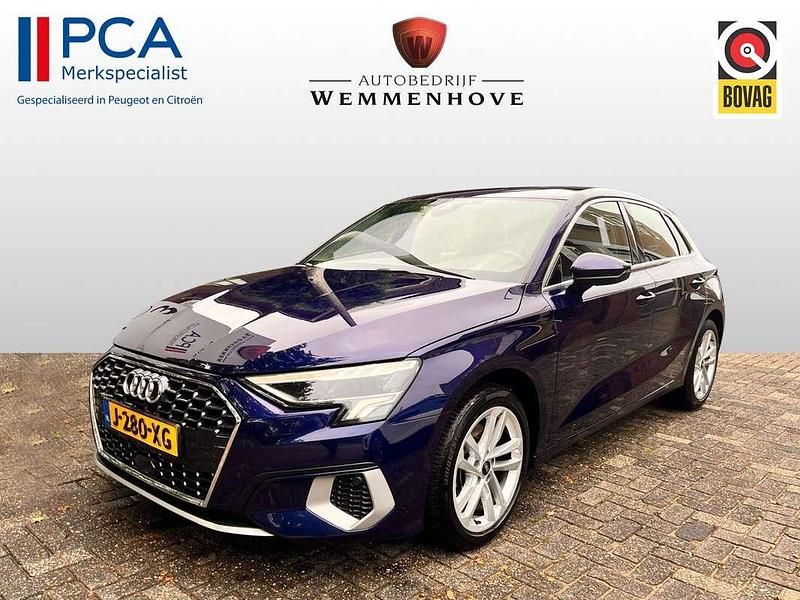 Blauw Gebruikt 2020 Audi A3 Sportback e-tron Business Sedan | € 21.750 (Eerlijke prijs) - Afbeelding 1/4