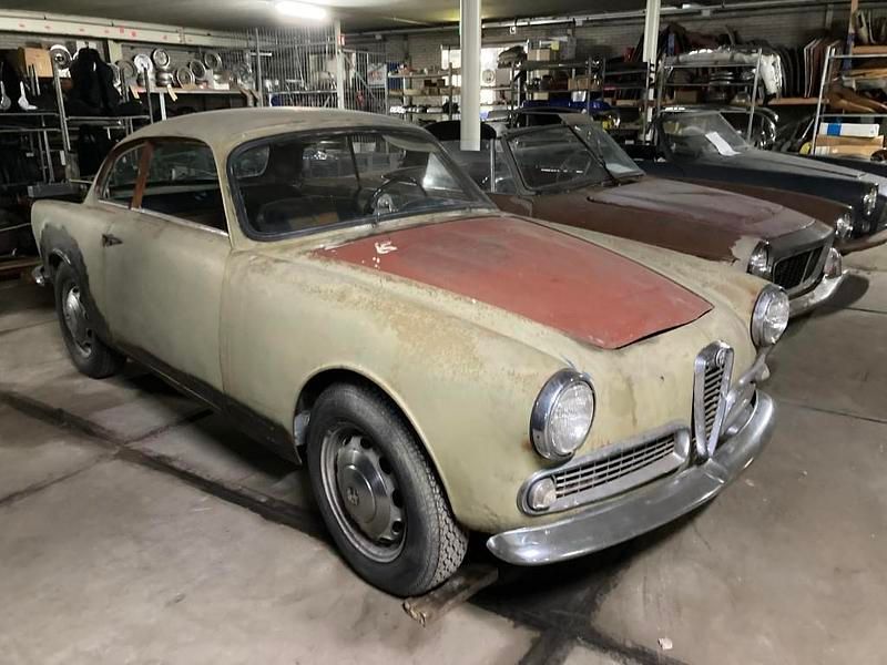 Rood Gebruikt 1958 Alfa Romeo Sprint Sprint Coupé | € 13.500 - Afbeelding 1/4