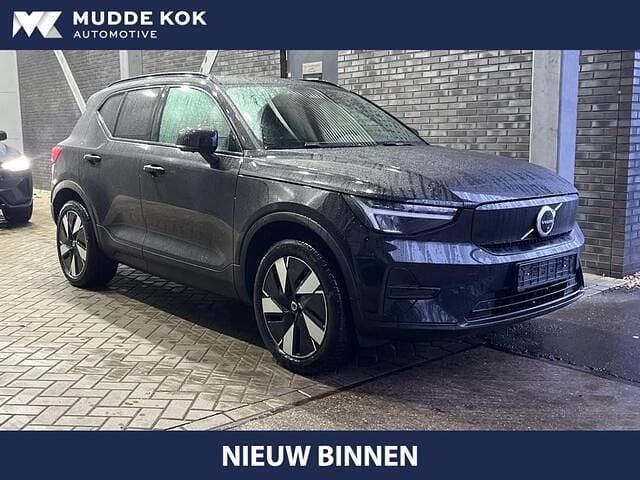 Zwart Occasion 2025 Volvo EX40 Plus SUV | € 45.400 (Super prijs) - Afbeelding 1/4
