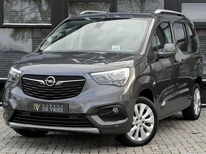 Grijs (metallic) Occasion 2020 Opel Combo MPV | € 21.900 (Eerlijke prijs) - Afbeelding 1/4
