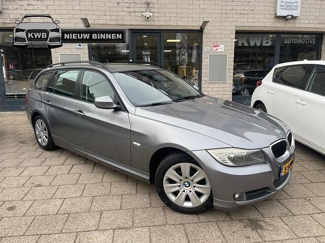 Occasion BMW 318 143 PK (105 kW) 2009 Grijs (metallic) Stationwagen