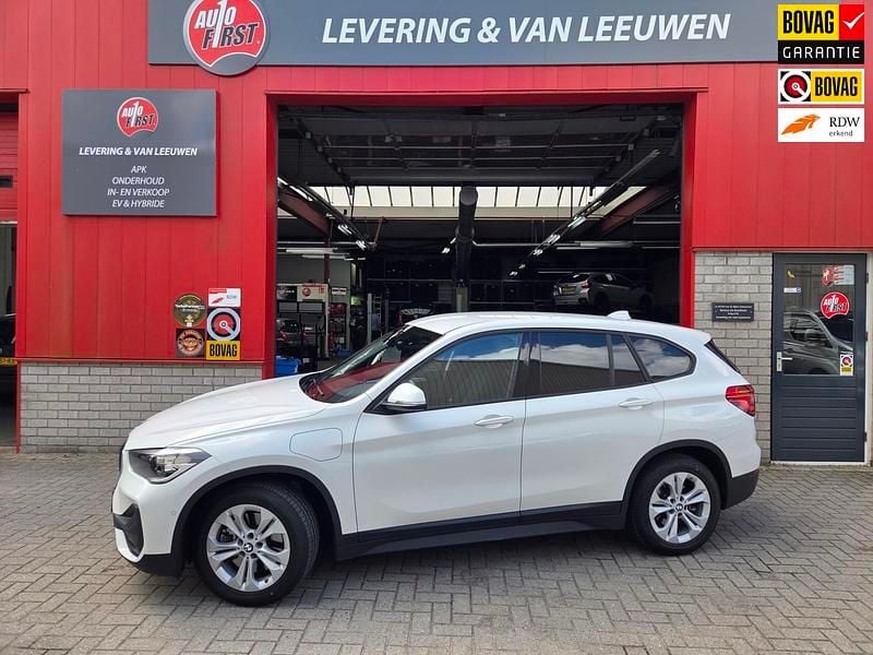 Wit Gebruikt 2021 BMW X1 SUV | € 26.450 (Super prijs) - Afbeelding 1/4
