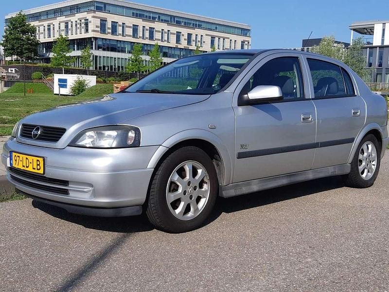 Zilver Gebruikt 2002 Opel Astra Njoy Hatchback | € 899 (Goede deal) - Afbeelding 1/4