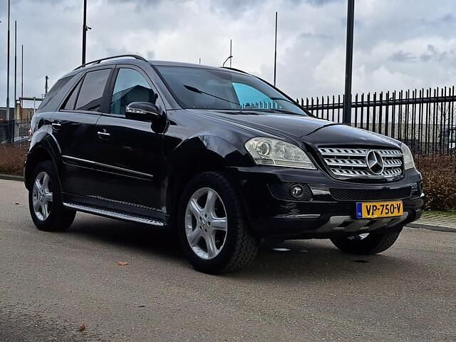 Occasion Mercedes 320 224 PK (164 kW) 2007 Zwart Van