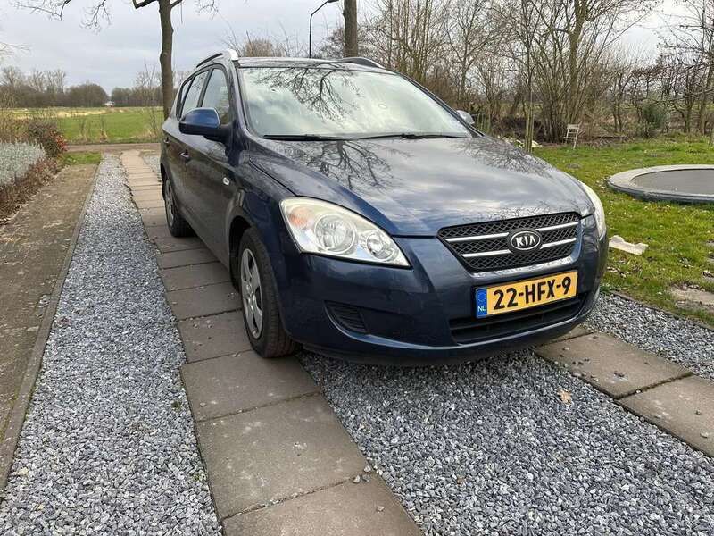 Blauw Gebruikt 2009 Kia Ceed Sportswagon Stationwagen | € 2.200 - Afbeelding 1/2