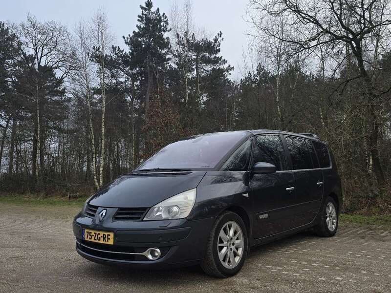 Grijs Gebruikt 2008 Renault Espace Dynamique MPV | € 1.500 - Afbeelding 1/4