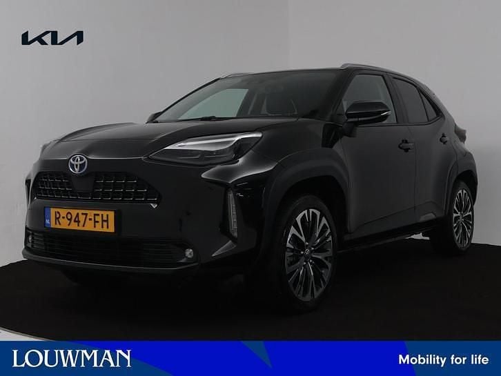 Donker zwart metallic Gebruikt 2022 Toyota Yaris Executive SUV | € 25.950 (Eerlijke prijs) - Afbeelding 1/4