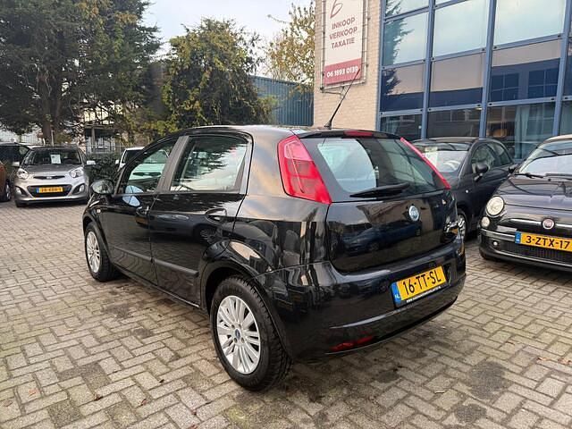 Occasion Fiat Grande Punto Emotion 95 PK (69 kW) 2007 Zwart (metallic) Hatchback