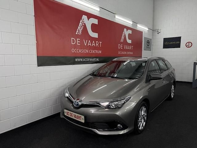 Occasion Toyota Auris Hybrid Comfort 2015 Bruin Stationwagen