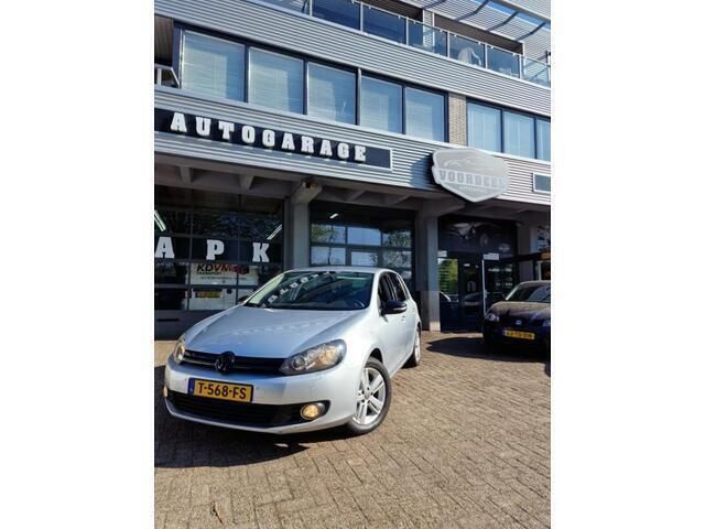 Grijs Gebruikt 2012 VW Golf VII Highline Hatchback | € 6.250 (Eerlijke prijs) - Afbeelding 1/4