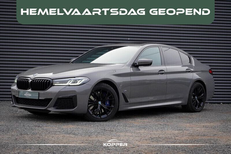 Grijs Gebruikt 2021 BMW 540 M Sport Sedan | € 48.750 (Eerlijke prijs) - Afbeelding 1/4