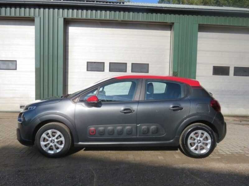 Grijs Gebruikt 2017 Citroën C3 Feel Hatchback | € 8.950 (Eerlijke prijs) - Afbeelding 1/4