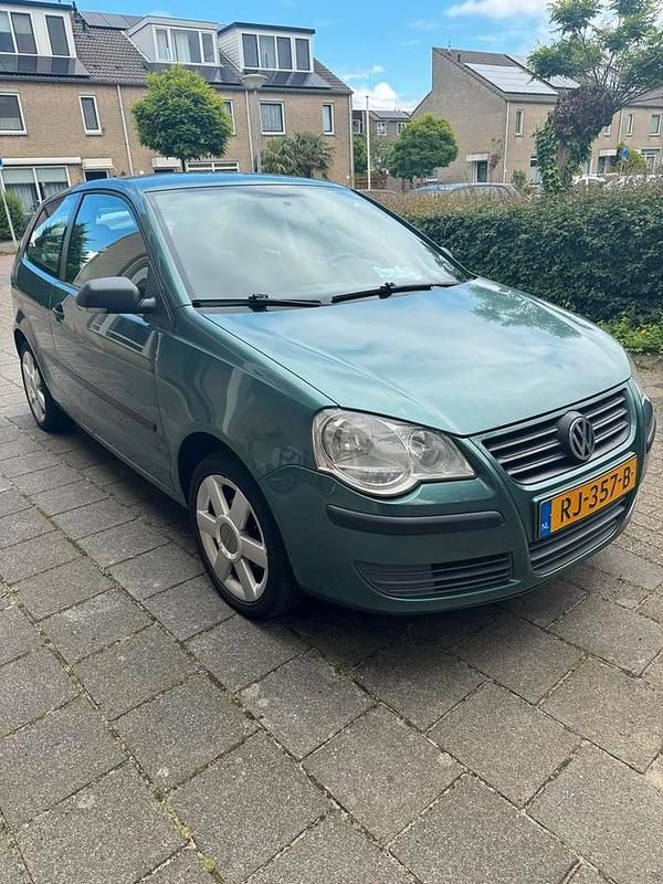 Occasion 2007 VW Polo Hatchback | € 1.400 (Goede deal) - Afbeelding 1/4