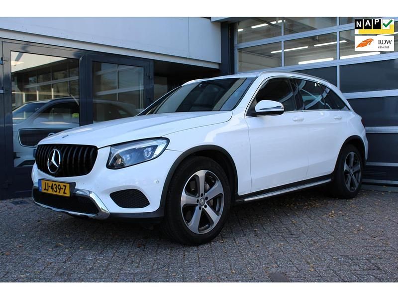 Wit Gebruikt 2015 Mercedes GLC220 Prestige SUV | € 21.450 (Eerlijke prijs) - Afbeelding 1/4