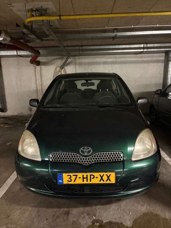 Groen Gebruikt 2001 Toyota Yaris Sol Hatchback | € 550 (Goede deal) - Afbeelding 1/4