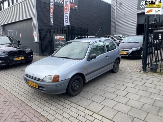 Occasion Toyota Starlet 75 PK (55 kW) 1997 Grijs Hatchback
