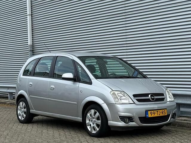 Grijs Gebruikt 2006 Opel Meriva Cosmo MPV | € 2.450 (Eerlijke prijs) - Afbeelding 1/4