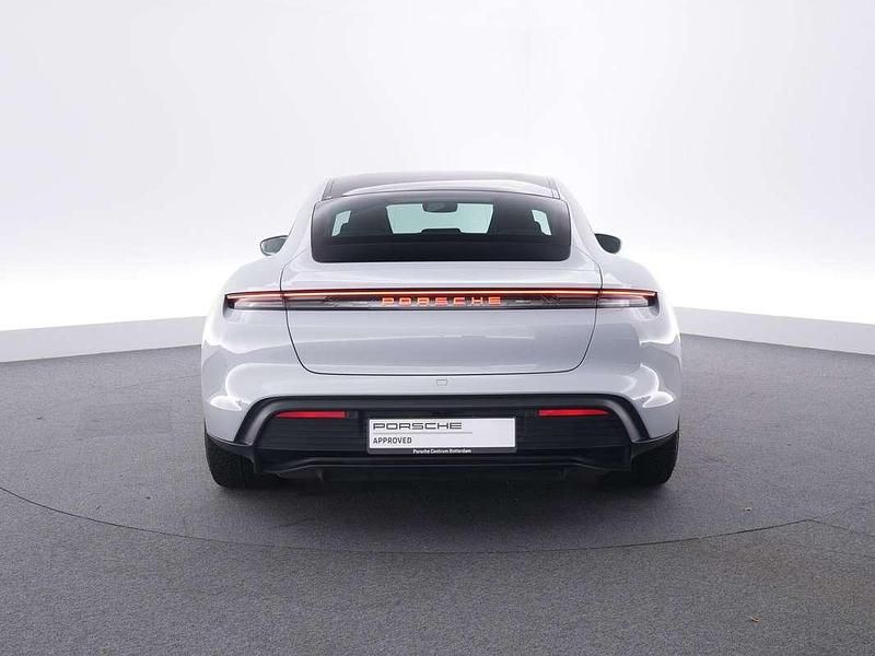 Occasion Porsche Taycan 319 kW (435 PK) 2024 Grijs Sedan
