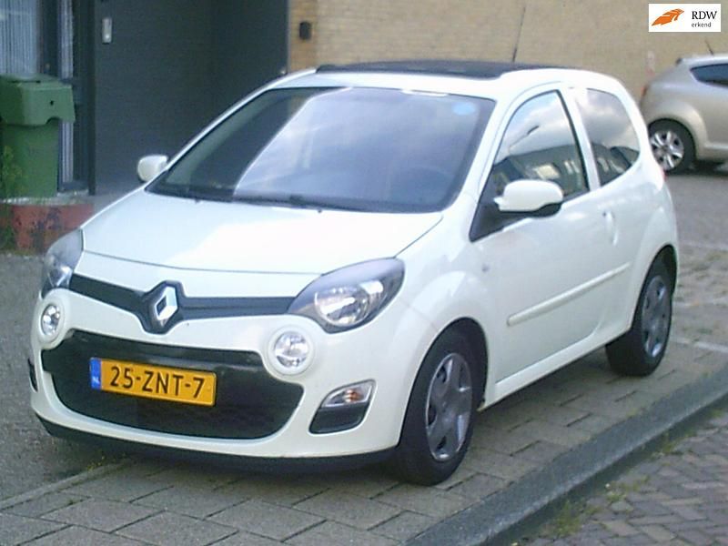 Geel Gebruikt 2013 Renault Twingo Collection Hatchback | € 3.250 (Eerlijke prijs) - Afbeelding 1/4