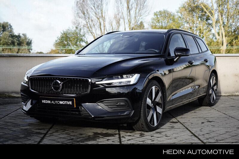 Onyx black Gebruikt 2024 Volvo V60 Stationwagen | € 44.995 (Iets duurder) - Afbeelding 1/4
