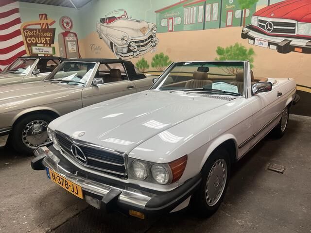 Wit Gebruikt 1987 Mercedes 560 | € 22.900 - Afbeelding 1/4