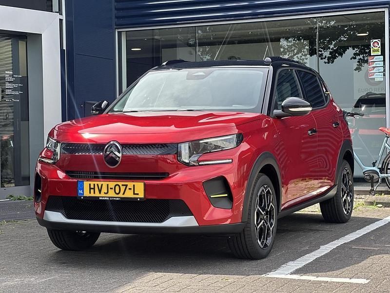 Rood Nieuw 2025 Citroën C3 Comfort Hatchback | € 27.145 (Iets duurder) - Afbeelding 1/3