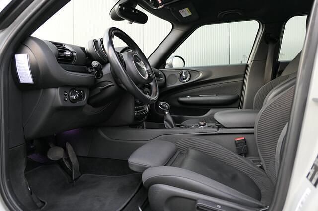 Occasion Mini Cooper Clubman Business 136 PK (100 kW) 2018 Grijs (metallic) Stationwagen