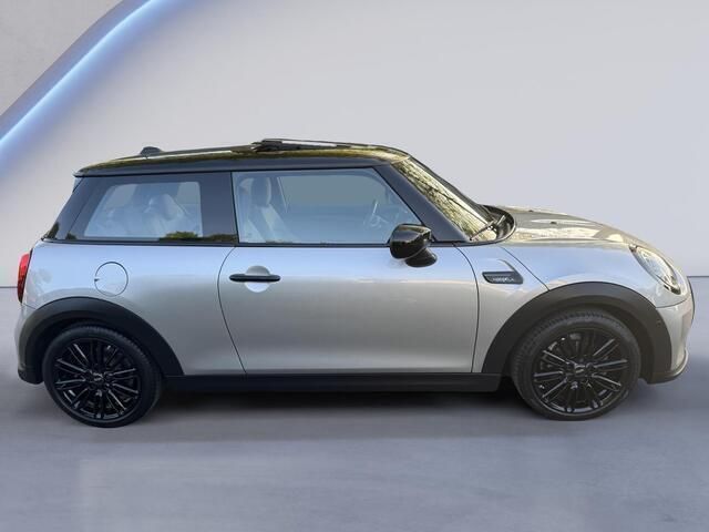 Occasion Mini Cooper 136 PK (100 kW) 2023 Grijs, metallic lak Hatchback
