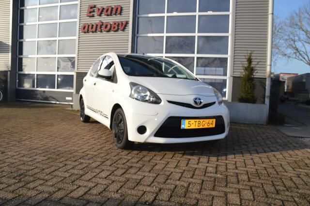 Occasion Toyota Aygo 68 PK (50 kW) 2014 Wit Hatchback