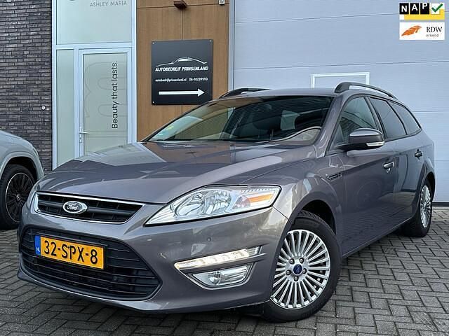 Bruin Occasion 2011 Ford Mondeo Trend Stationwagen | € 2.499 (Super prijs) - Afbeelding 1/4