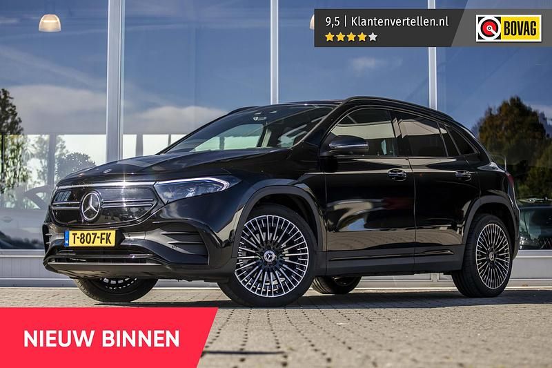 Zwart Gebruikt 2023 Mercedes EQA250 AMG line SUV | € 34.845 - Afbeelding 1/4