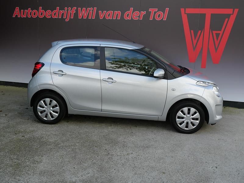 Grijs Gebruikt 2018 Citroën C1 Feel Hatchback | € 6.890 (Eerlijke prijs) - Afbeelding 1/4