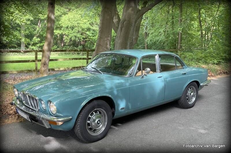Blauwturquise Gebruikt 1974 Jaguar XJ6 Sedan | € 22.900 - Afbeelding 1/4